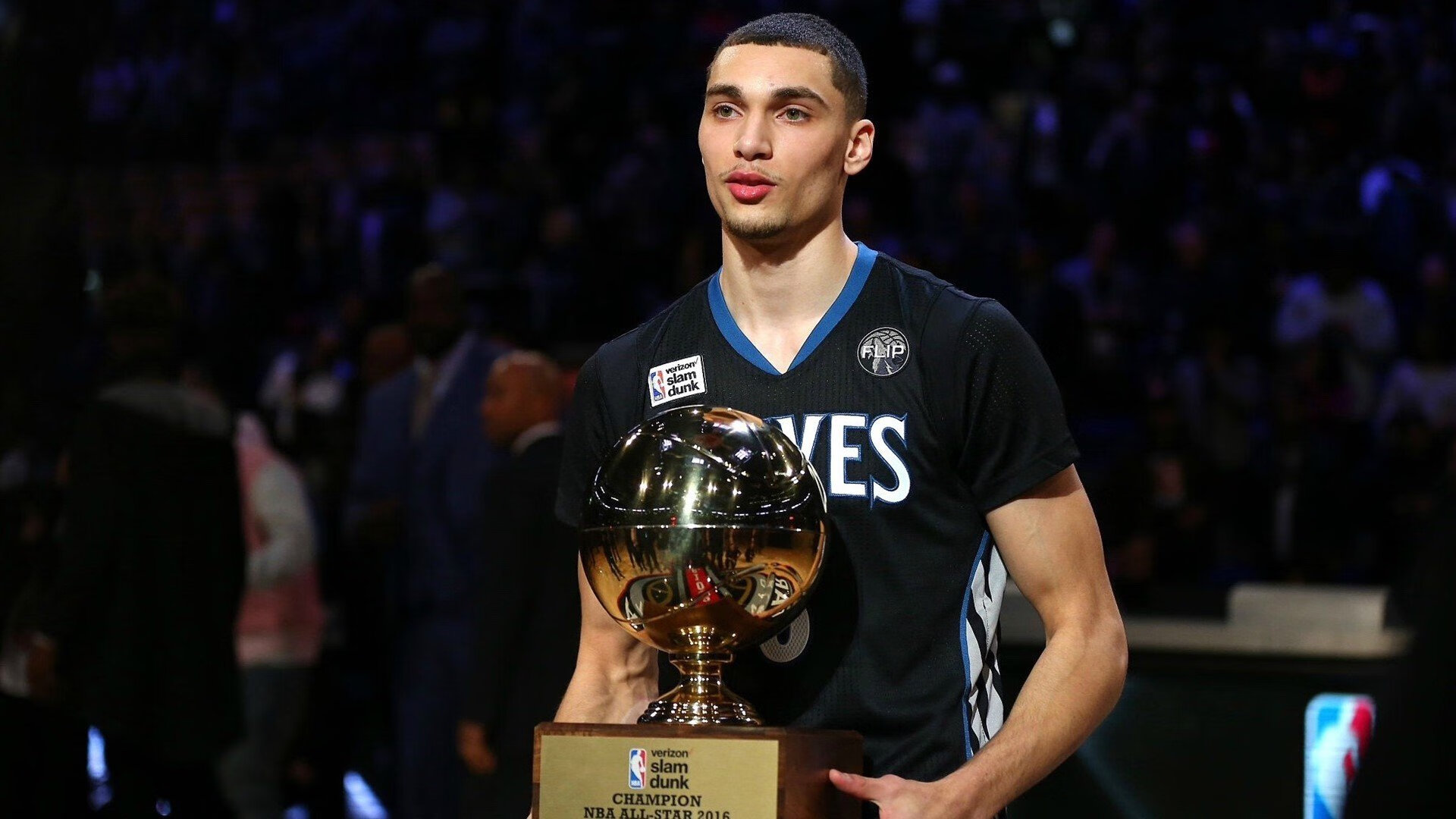 王者荣耀世界冠军杯落幕 中国战队斩获总冠军